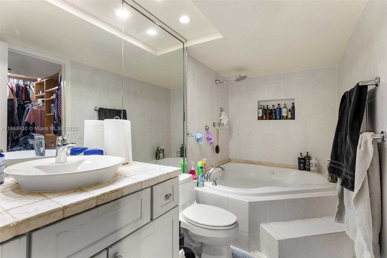 RIVERWOOD SEC 3 - Residential