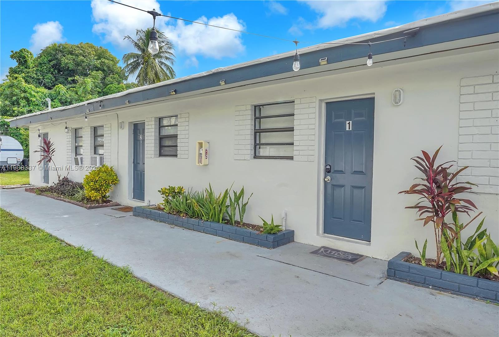 PINE RIDGE PARK - Residential Lease