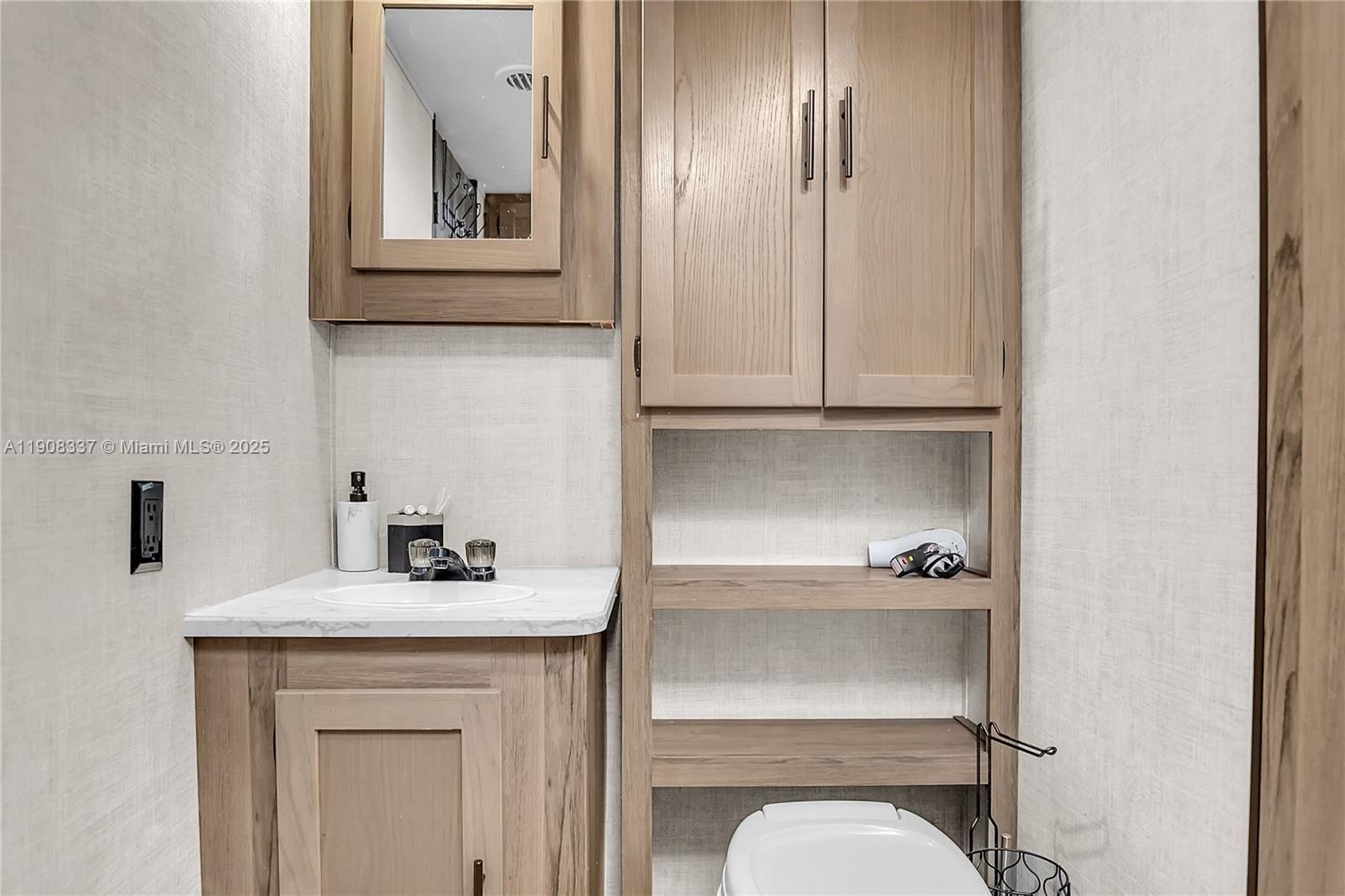 PINE RIDGE PARK - Residential Lease