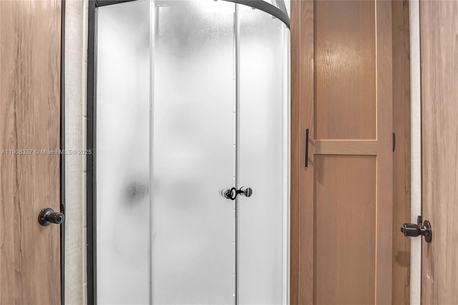 PINE RIDGE PARK - Residential Lease