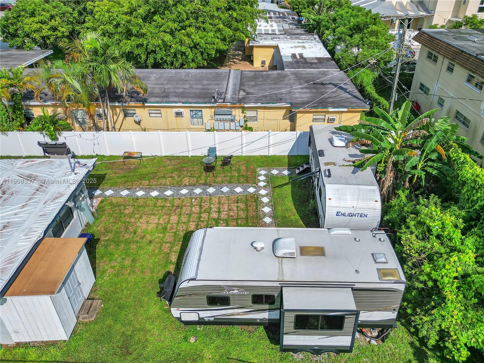 PINE RIDGE PARK - Residential Lease