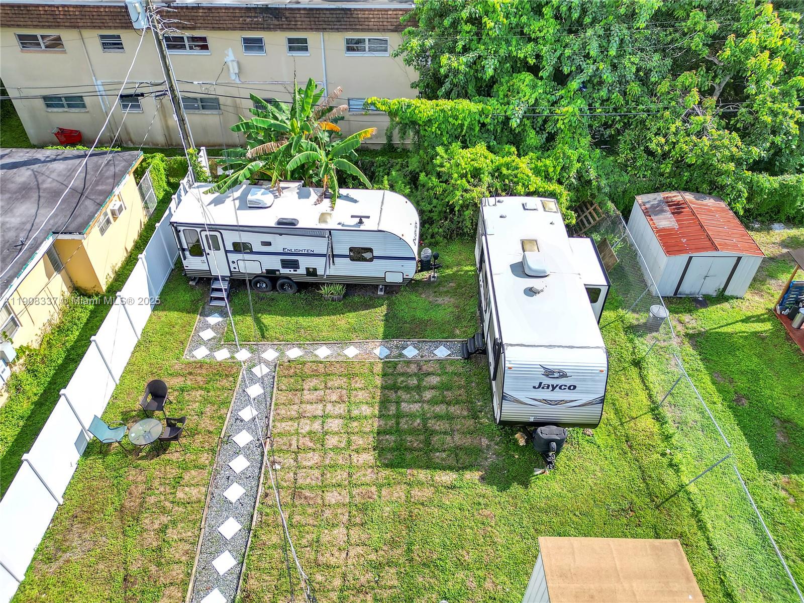 PINE RIDGE PARK - Residential Lease