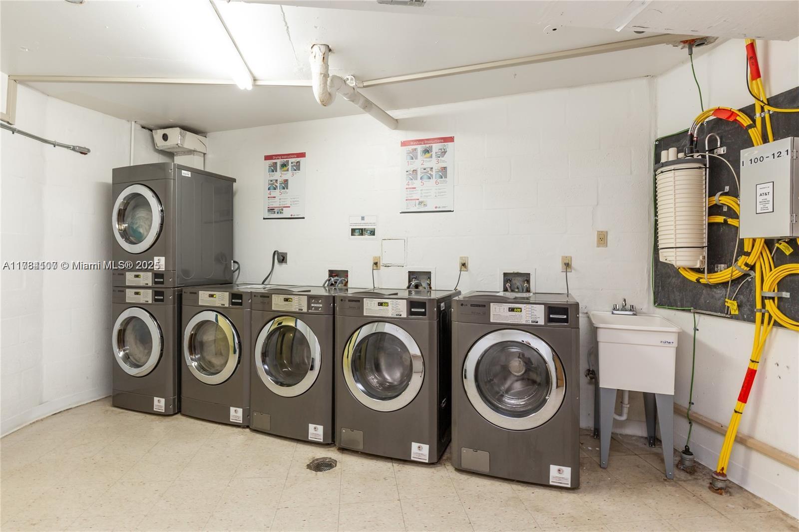 ARLEN HOUSE EAST CONDO - Residential