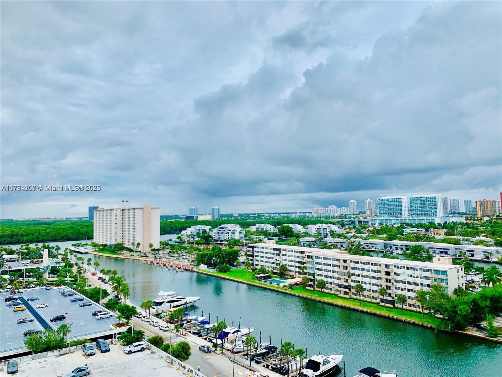 ARLEN HOUSE EAST CONDO - Residential