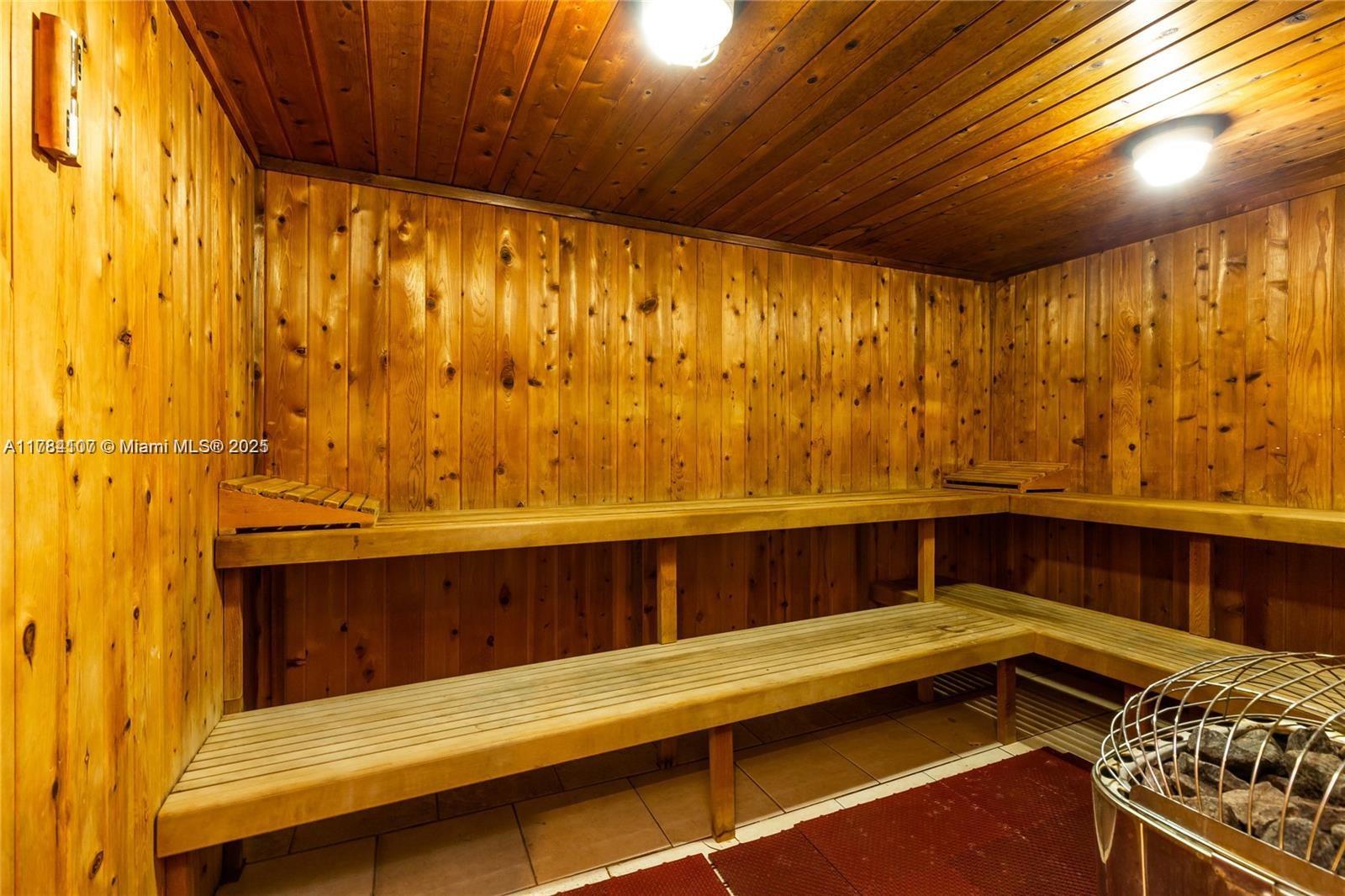 ARLEN HOUSE EAST CONDO - Residential