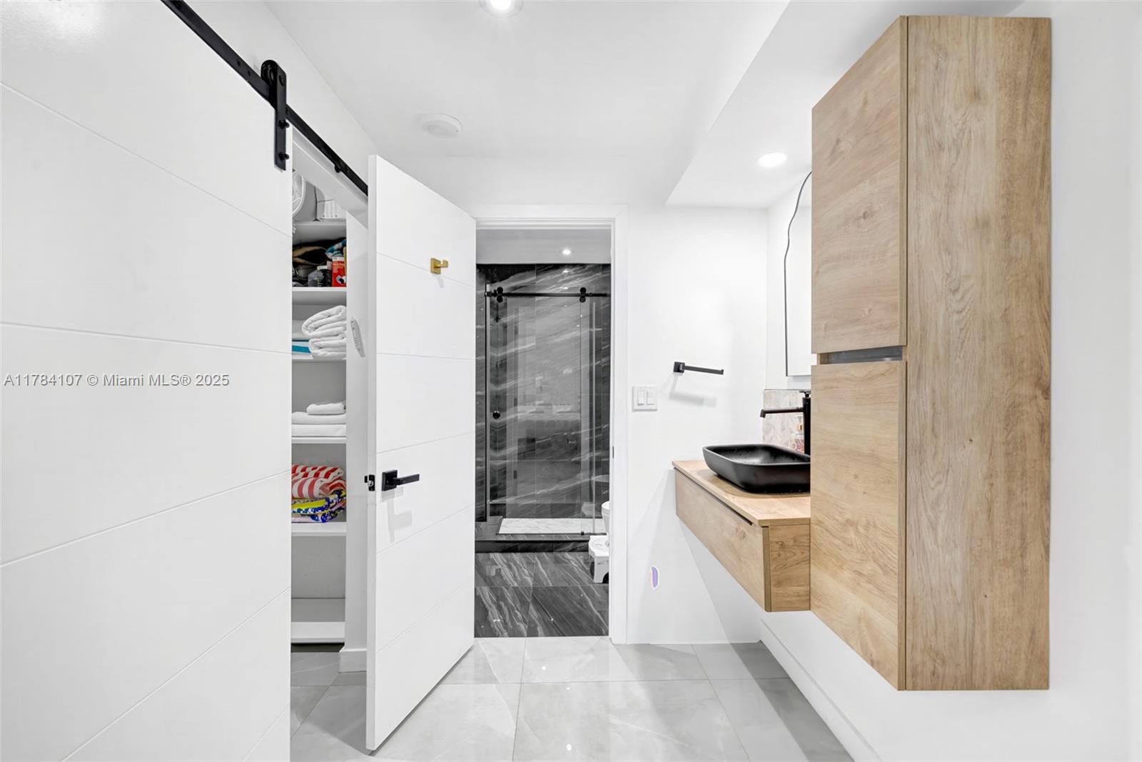 ARLEN HOUSE EAST CONDO - Residential