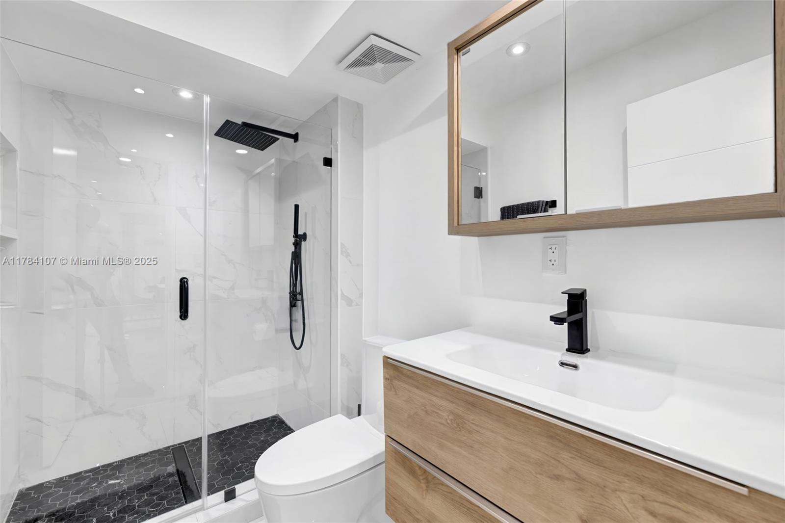 ARLEN HOUSE EAST CONDO - Residential