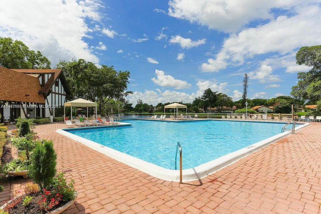 Photo of 3680 Inverrary Dr #3W, Lauderhill, FL 33319 (MLS # A11447660)