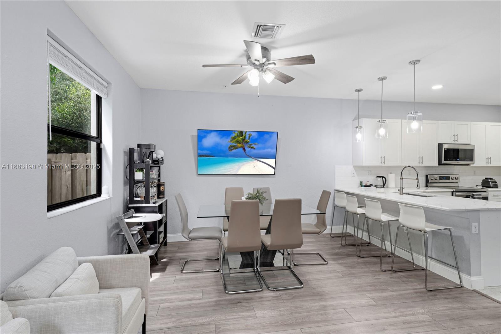STELLAR PEMBROKE PINES - Residential