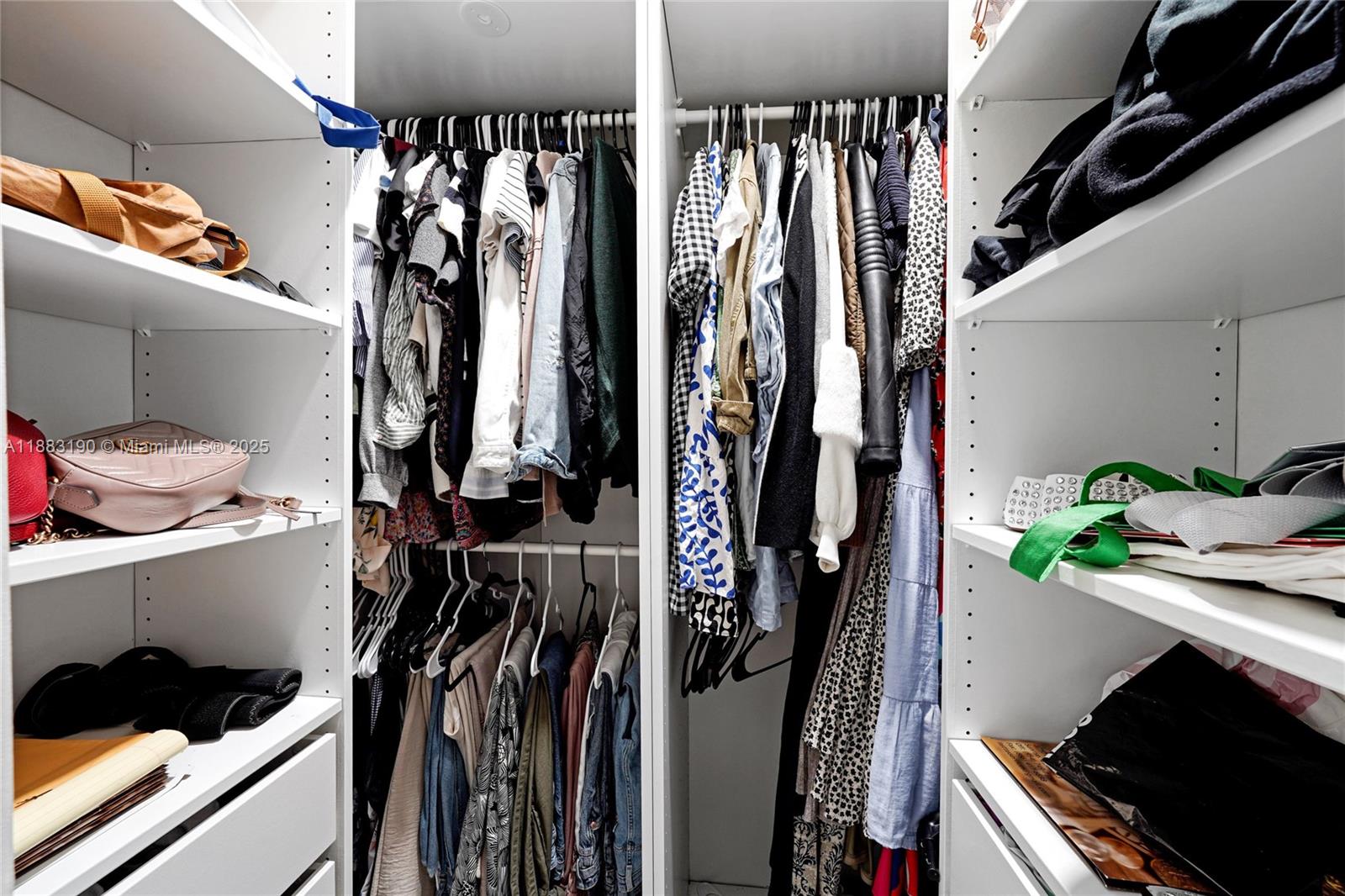 STELLAR PEMBROKE PINES - Residential