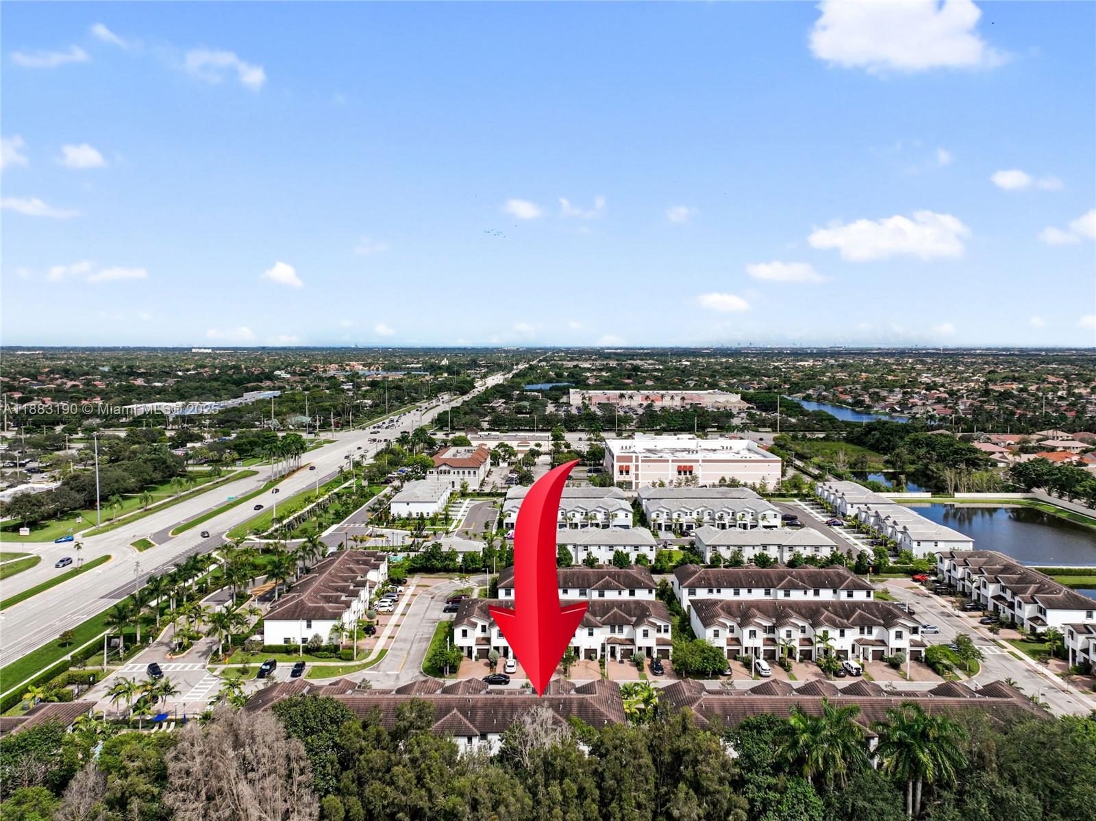STELLAR PEMBROKE PINES - Residential