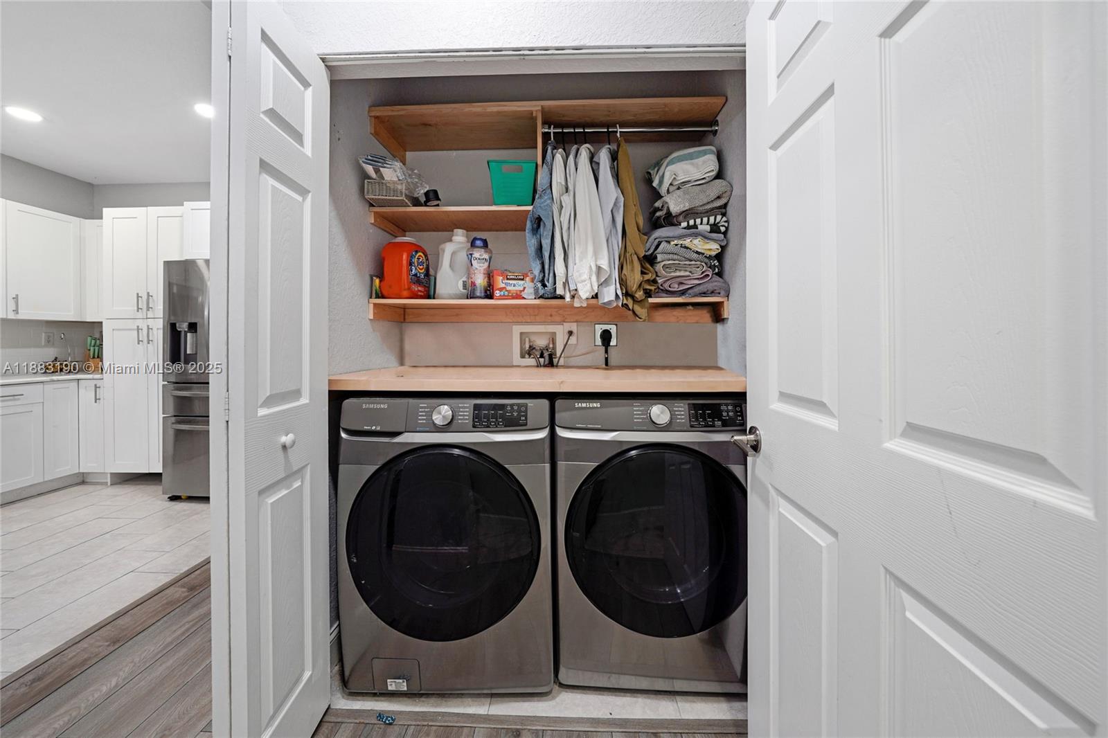 STELLAR PEMBROKE PINES - Residential