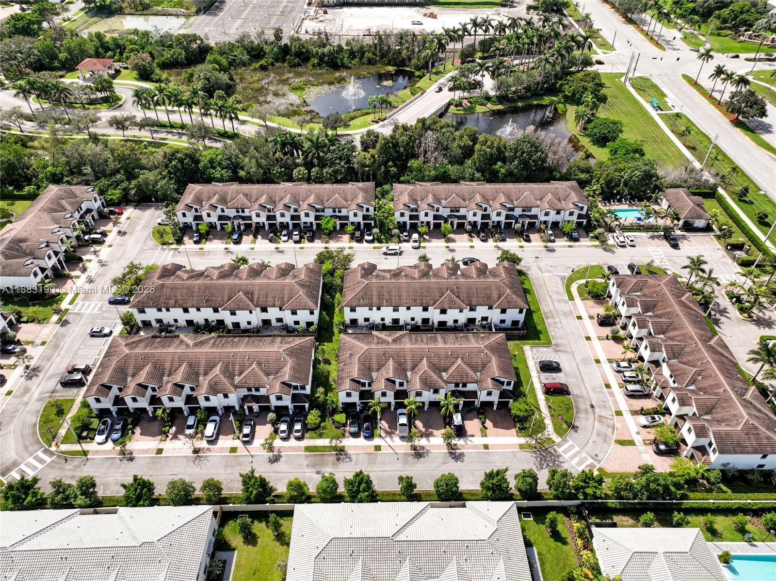 STELLAR PEMBROKE PINES - Residential