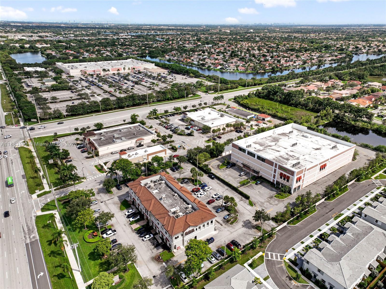 STELLAR PEMBROKE PINES - Residential