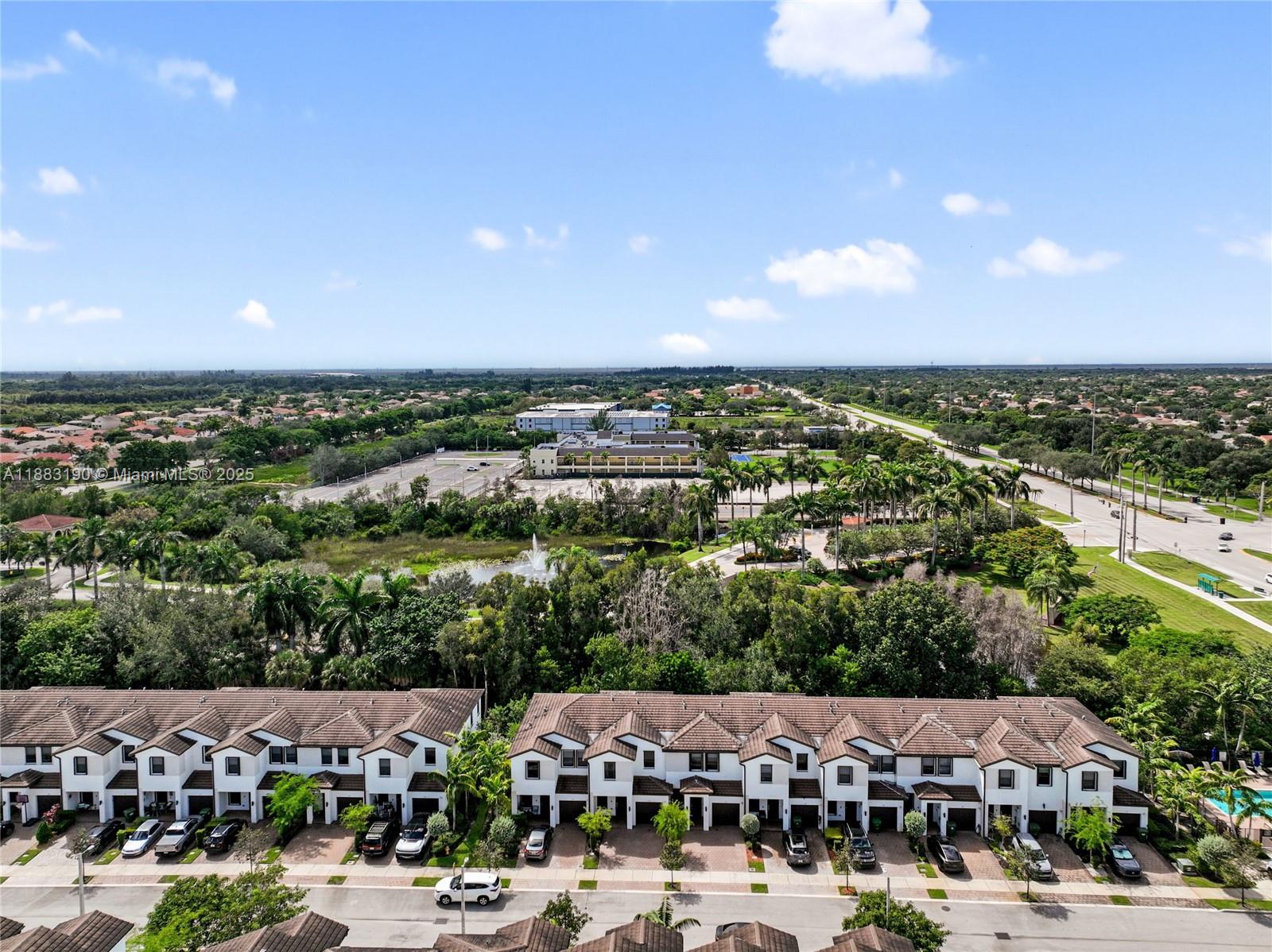 STELLAR PEMBROKE PINES - Residential