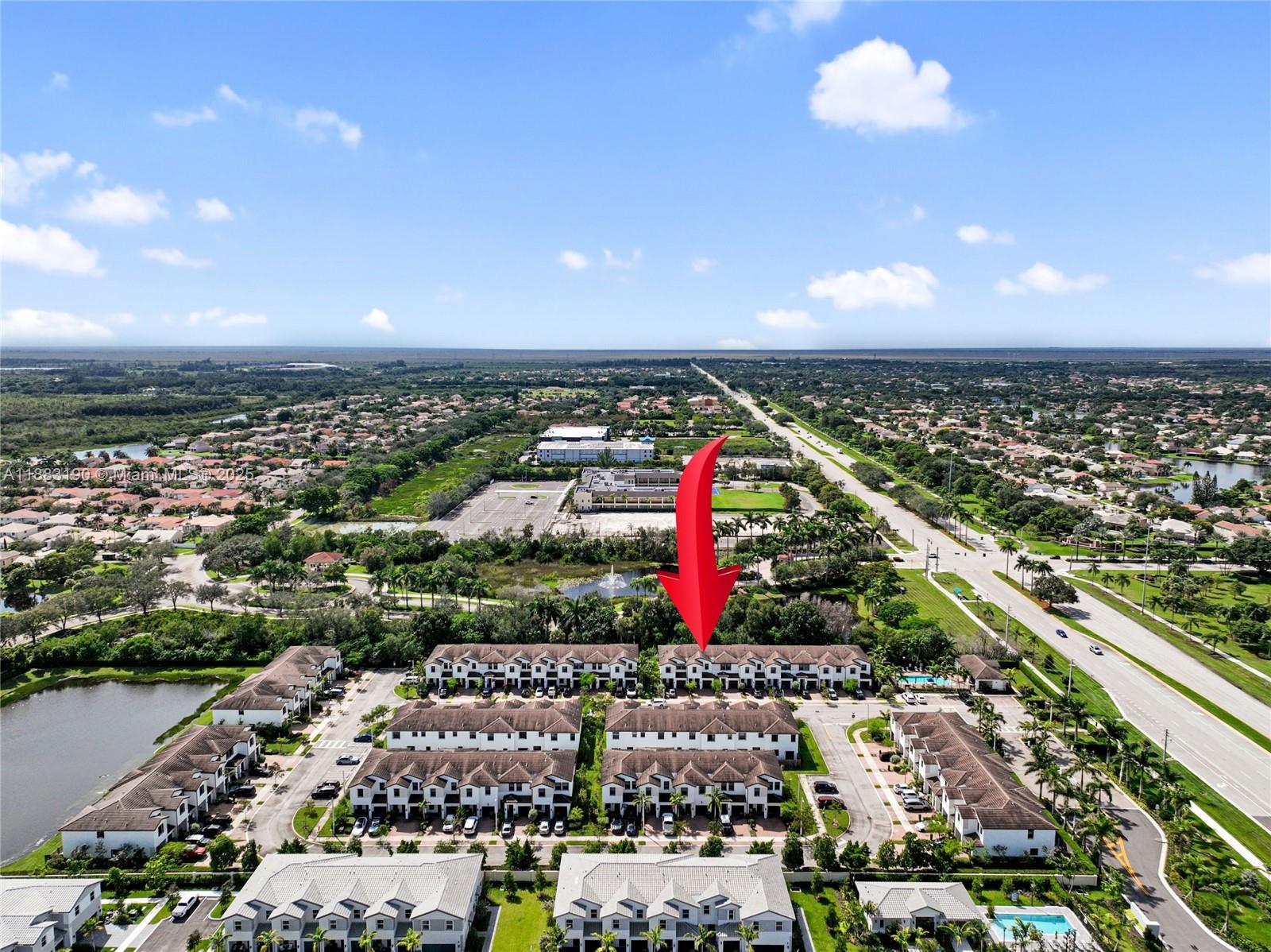 STELLAR PEMBROKE PINES - Residential
