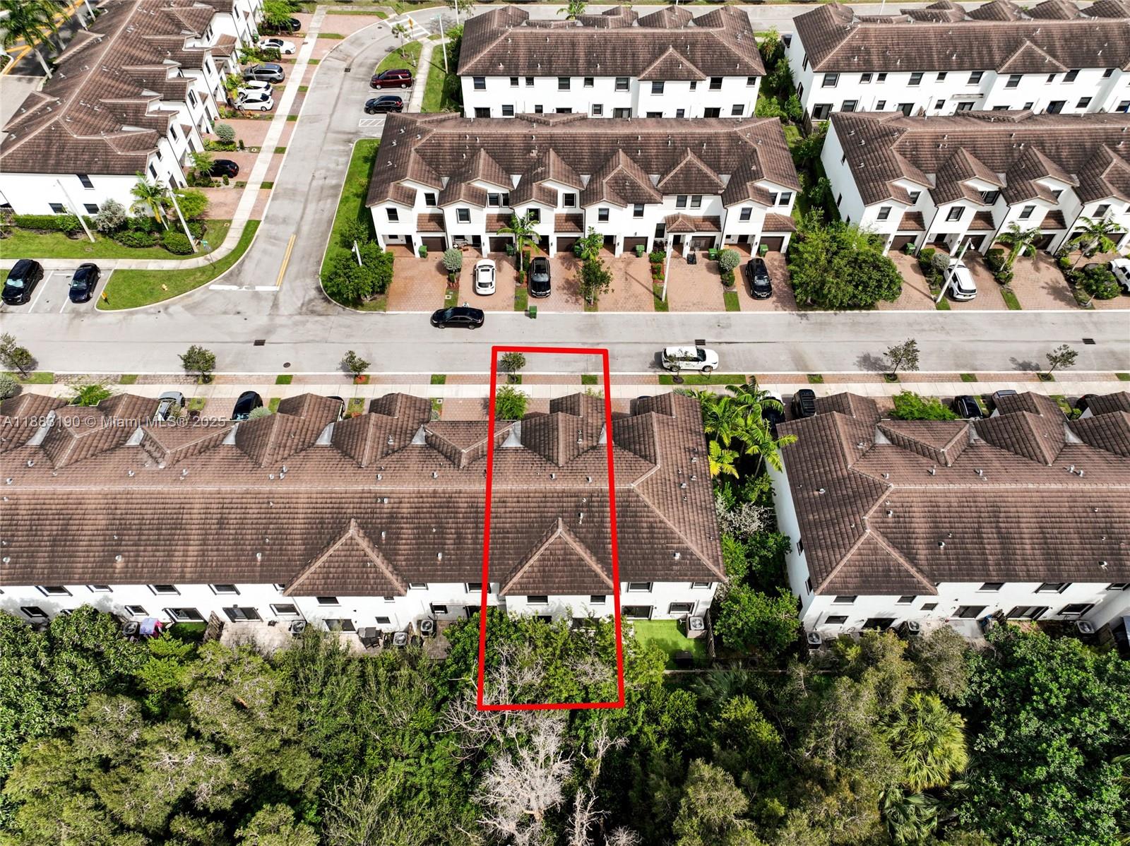 STELLAR PEMBROKE PINES - Residential