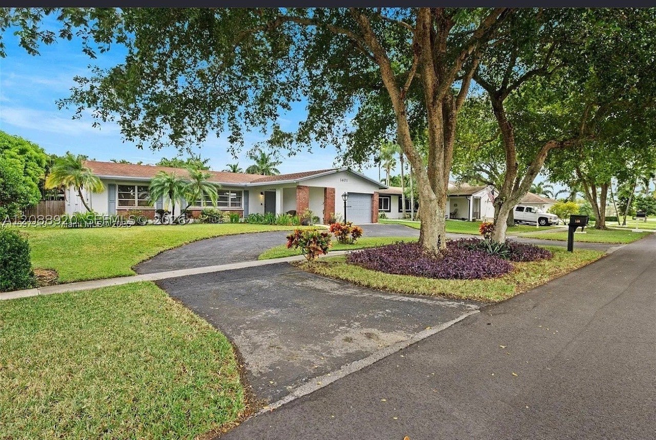 1401 NW 122nd Ave
