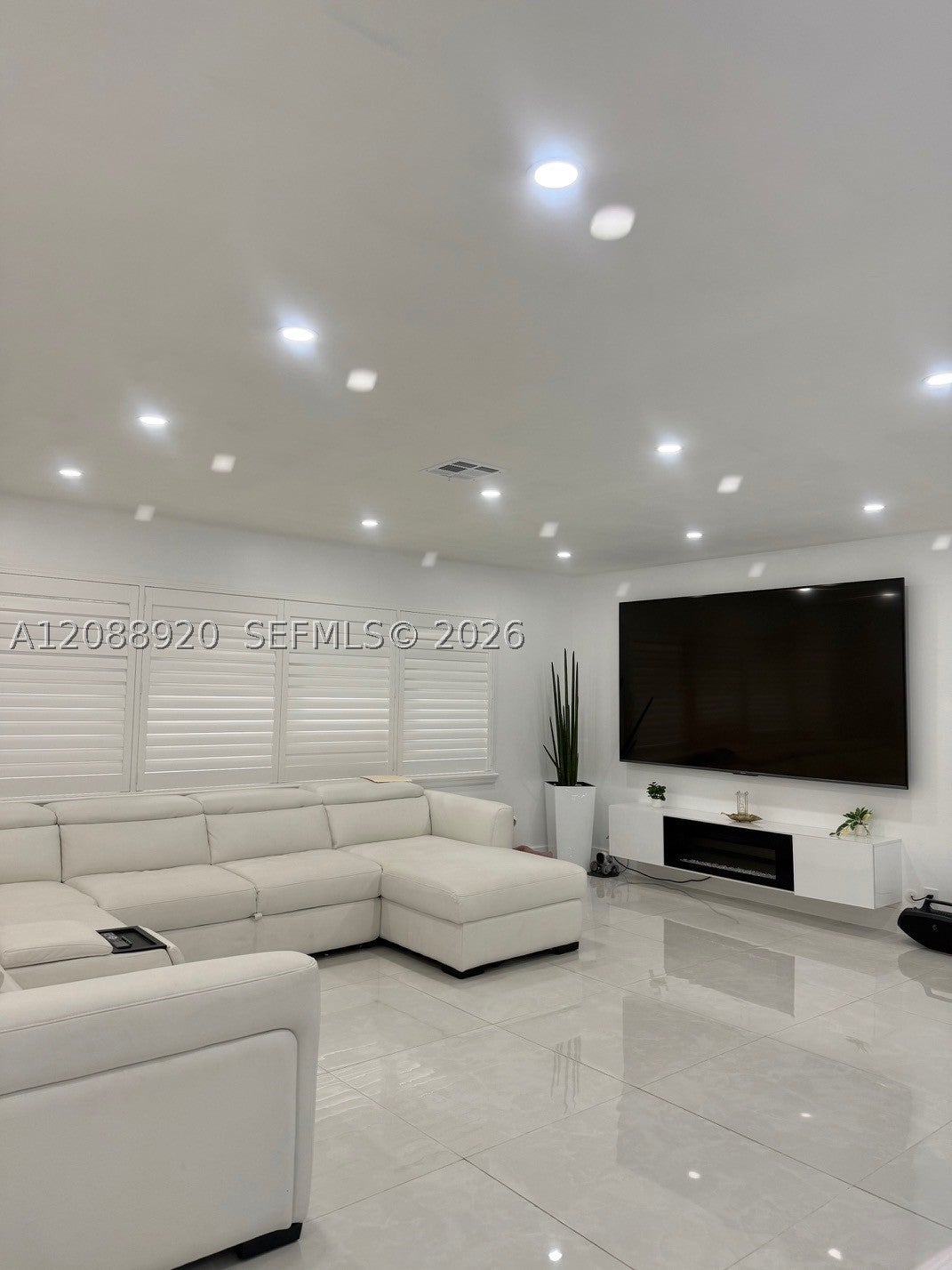 1401 NW 122nd Ave