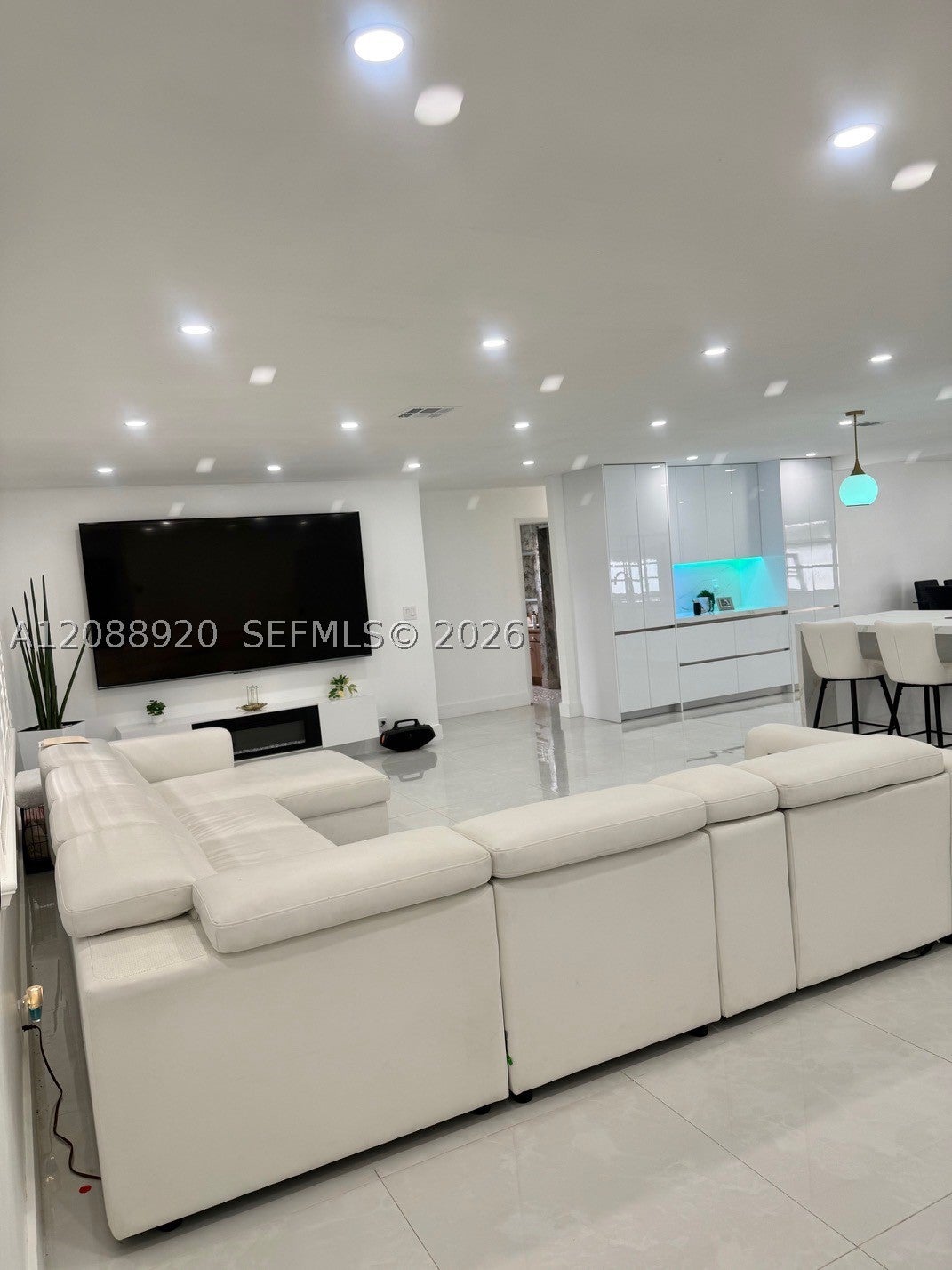 1401 NW 122nd Ave