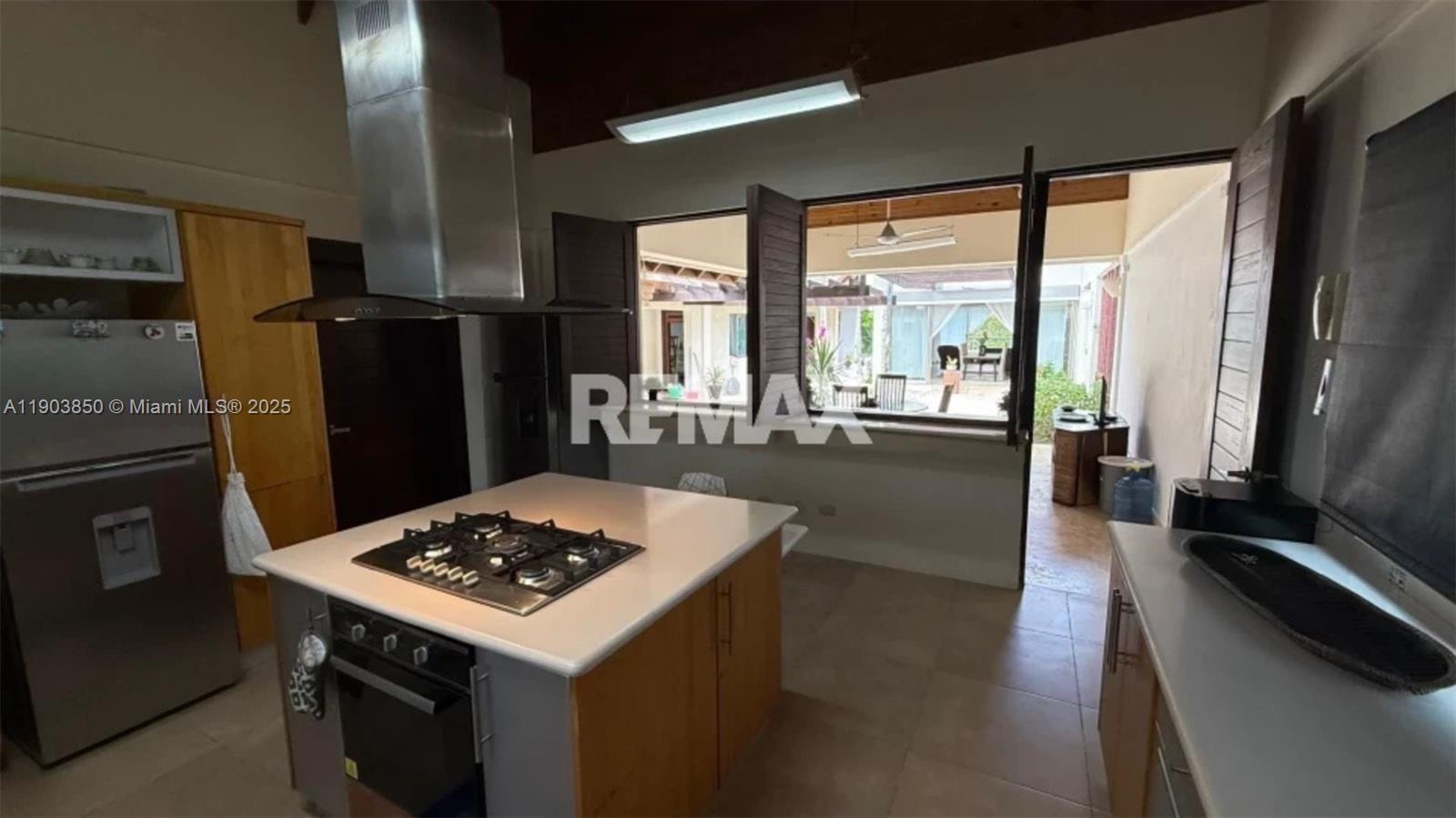 Villa Athenas - Residential