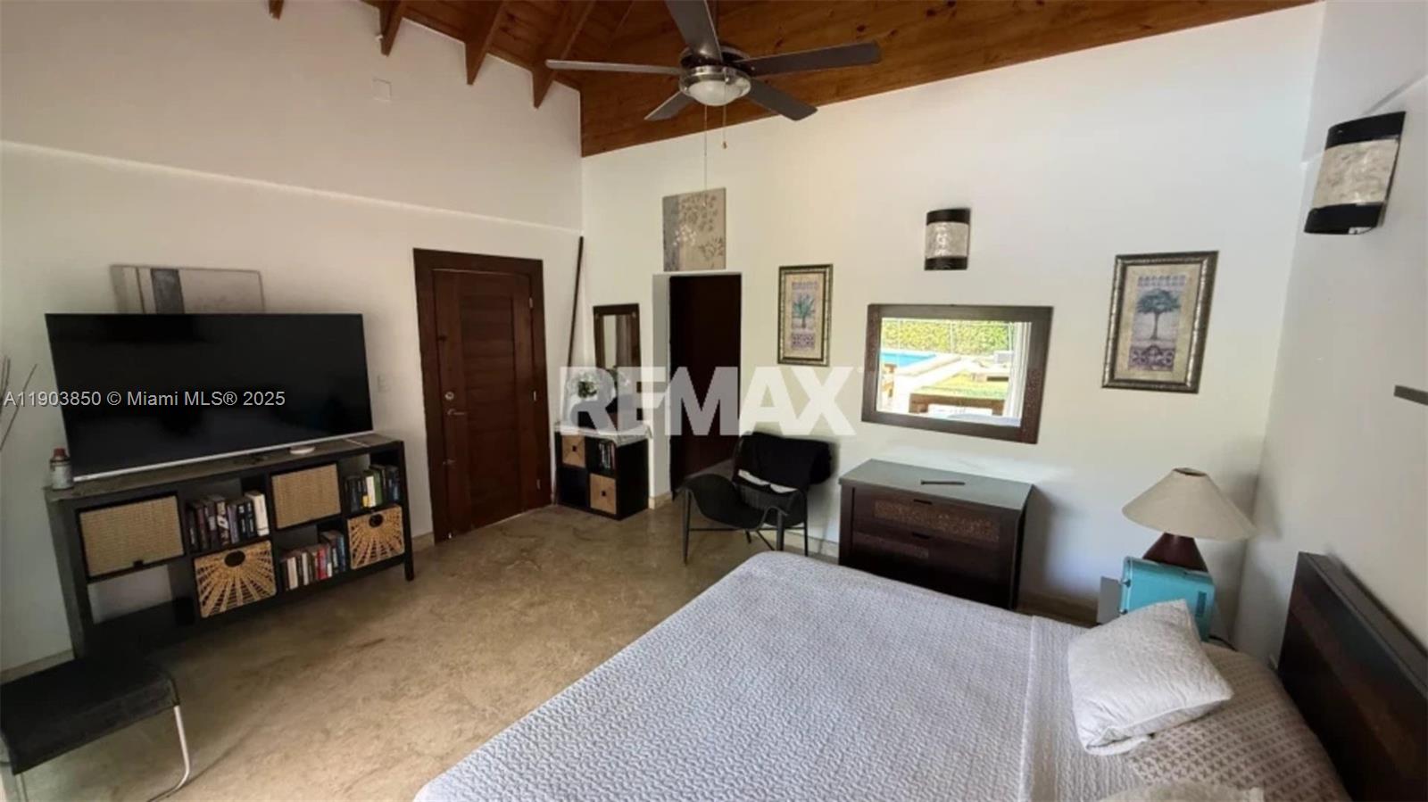 Villa Athenas - Residential