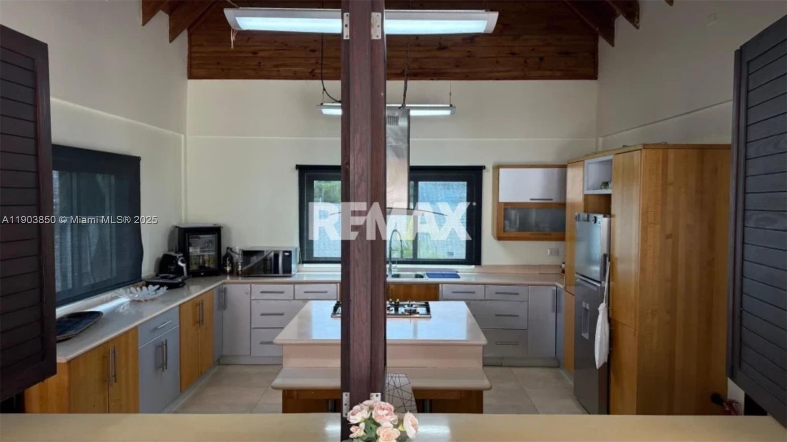 Villa Athenas - Residential