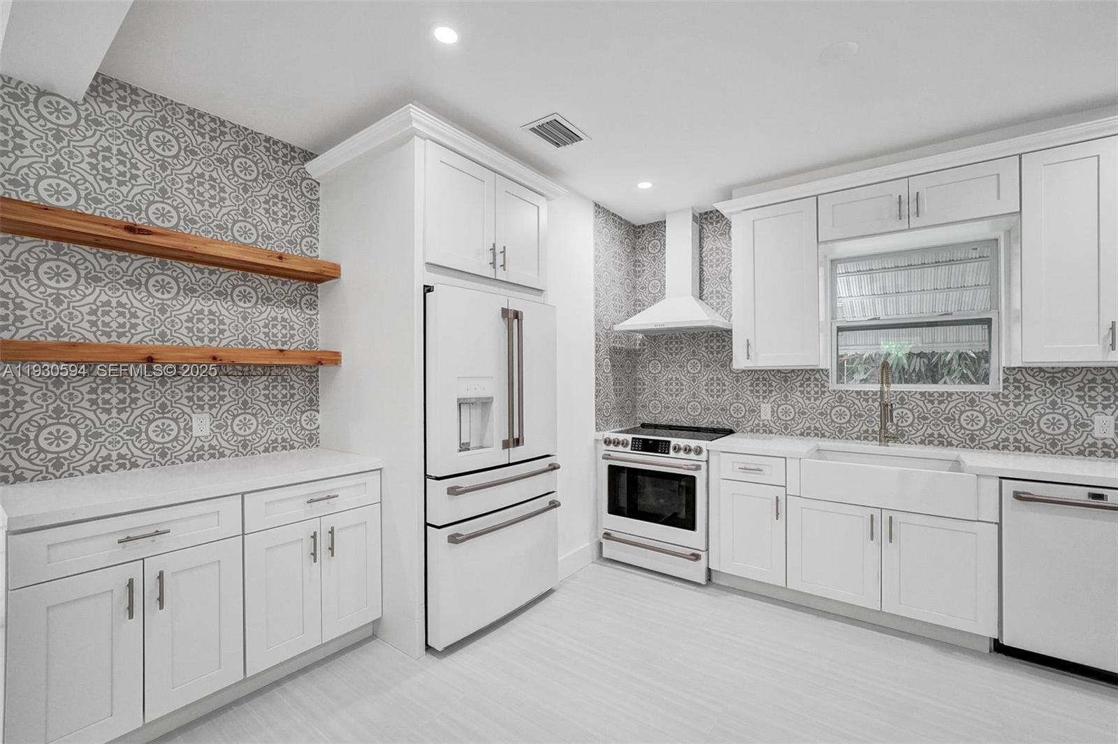 OCEAN BEACH ADDN NO 3 - Residential Lease