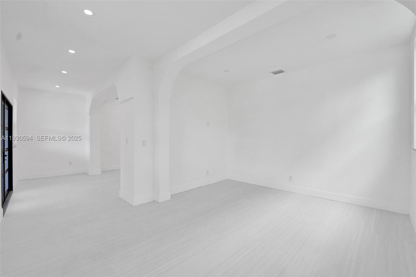 OCEAN BEACH ADDN NO 3 - Residential Lease