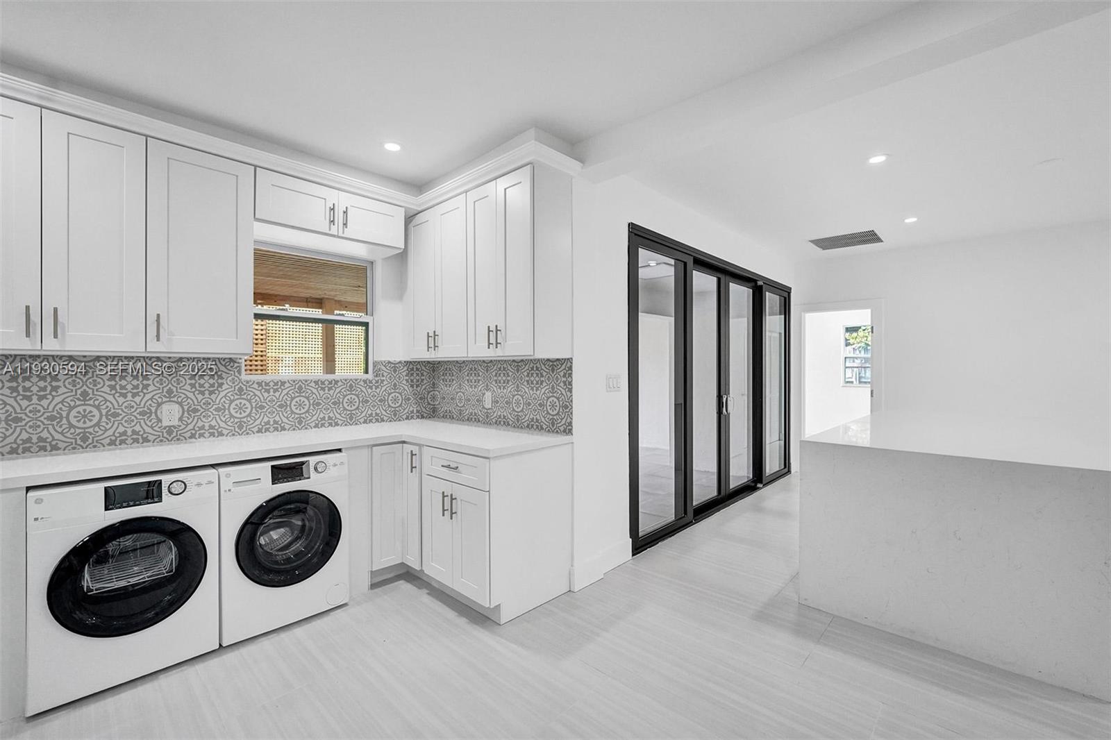 OCEAN BEACH ADDN NO 3 - Residential Lease