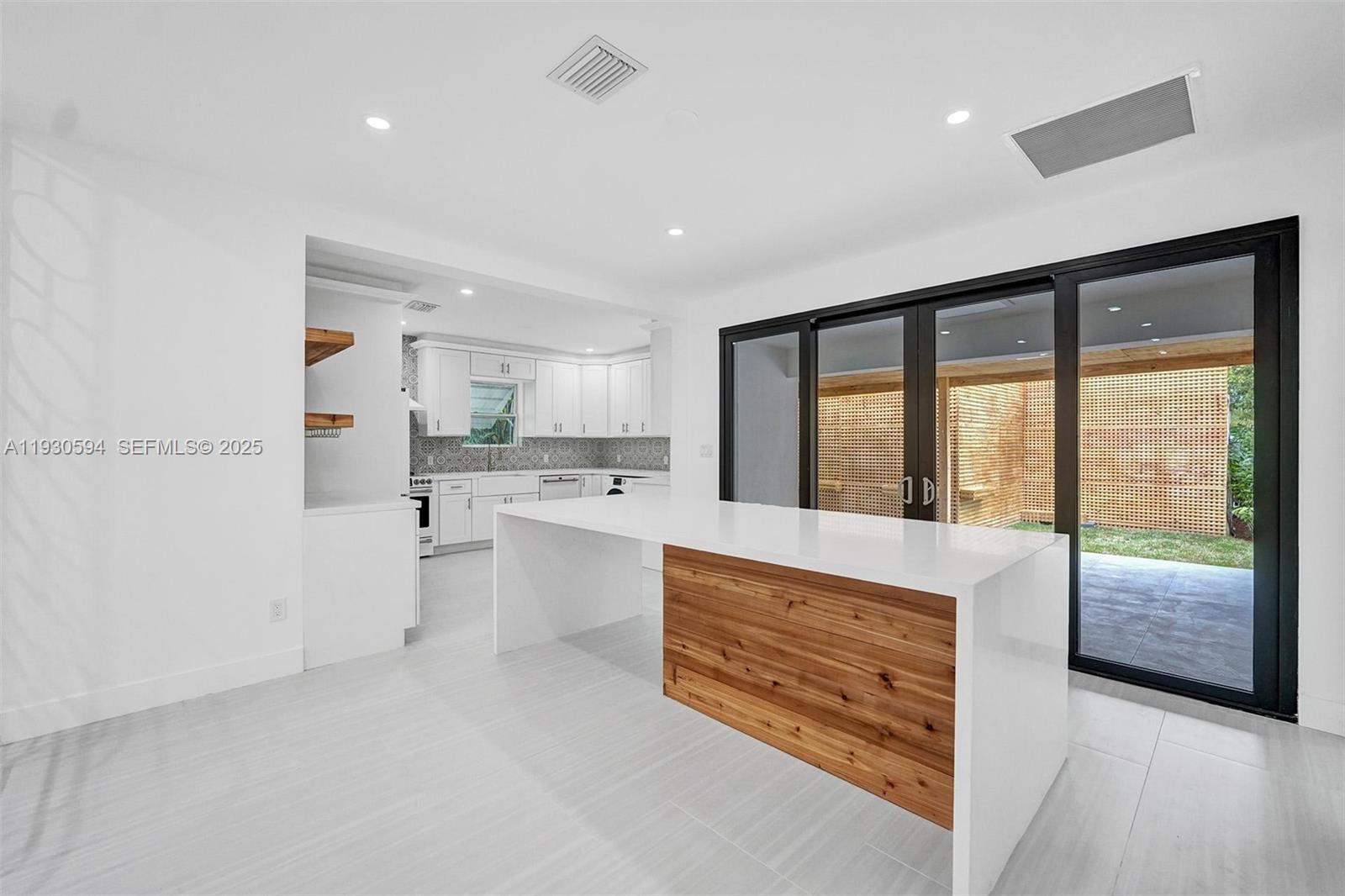 OCEAN BEACH ADDN NO 3 - Residential Lease