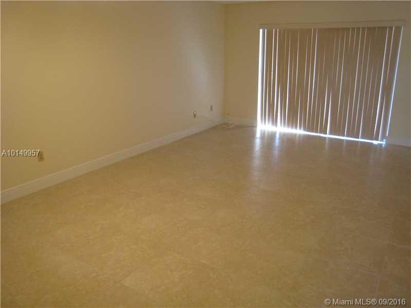 VILLAGE OF KINGS CREEK CO - Residential Lease