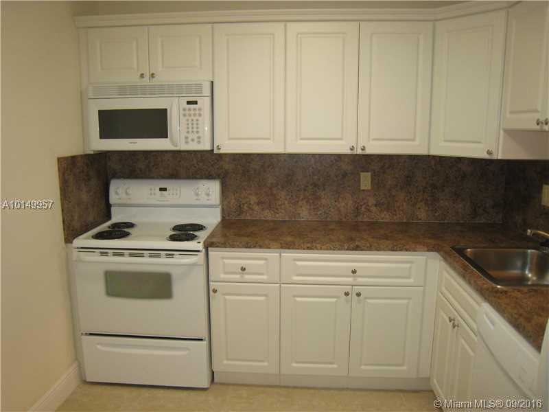 VILLAGE OF KINGS CREEK CO - Residential Lease