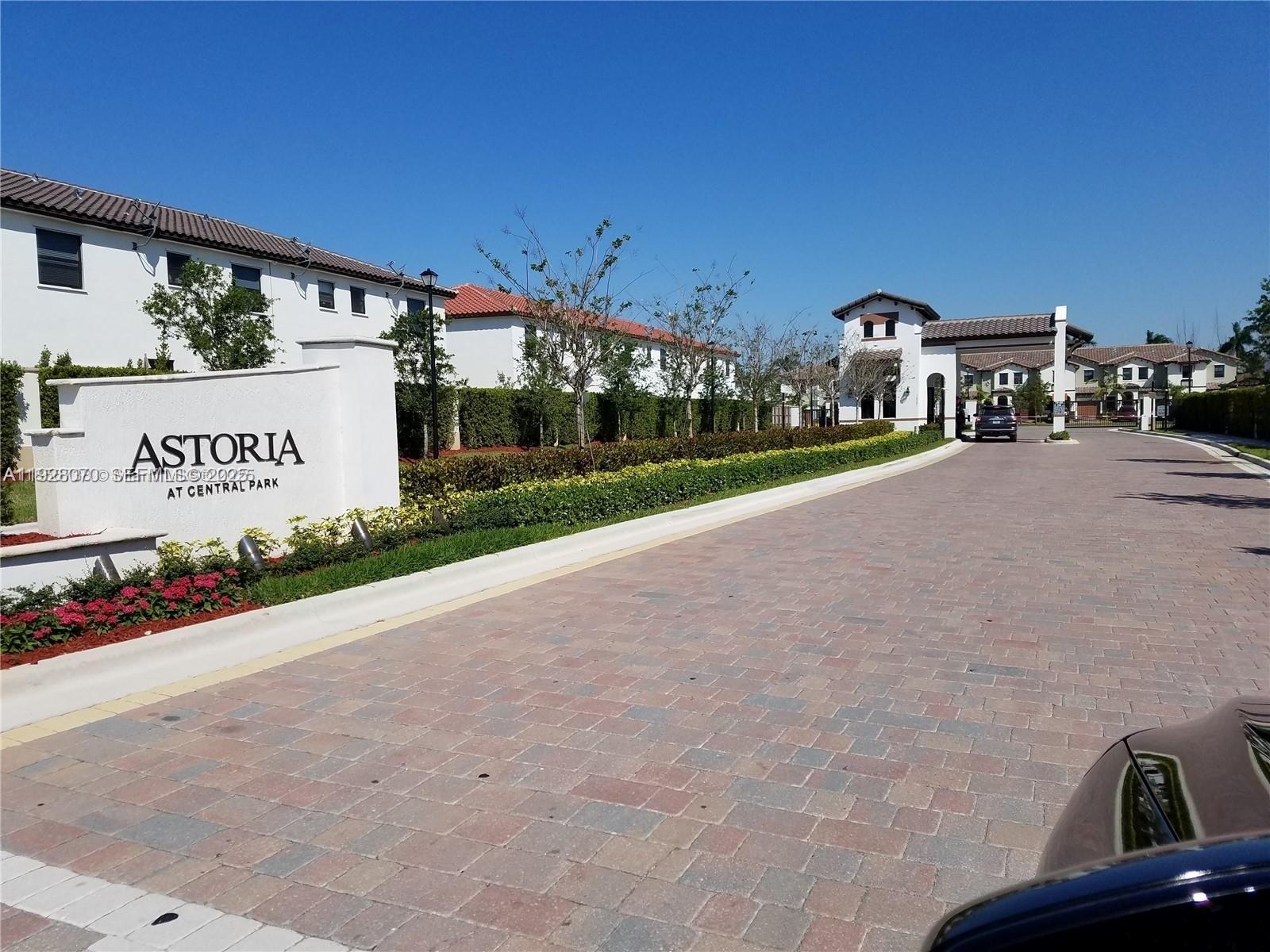 ASTORIA AT CENTRAL PARK - Residential Lease