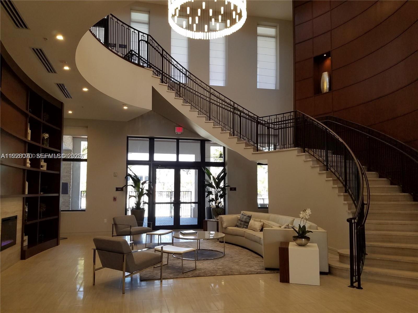 ASTORIA AT CENTRAL PARK - Residential Lease