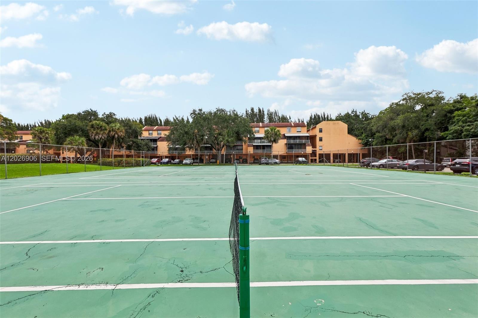 LAGO WEST CONDOMINIUM - Residential