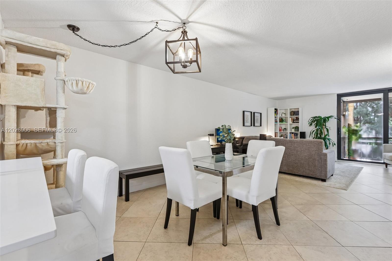 LAGO WEST CONDOMINIUM - Residential