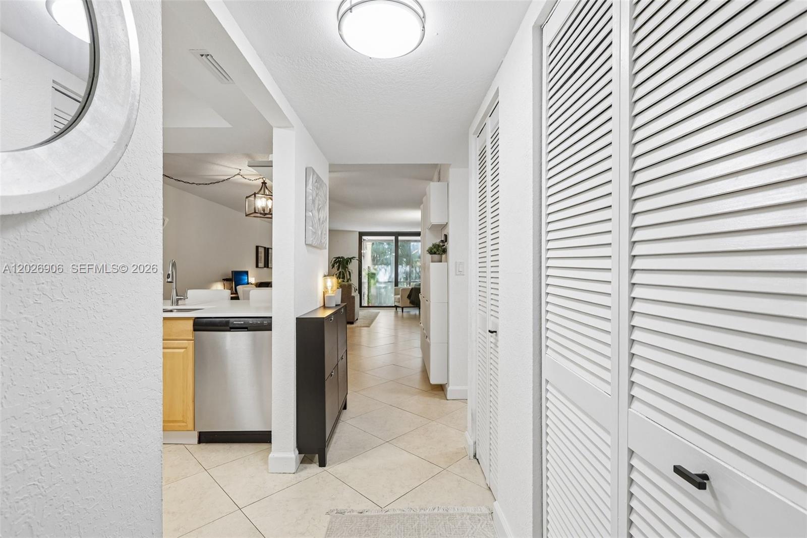 View photos, virtual tours, details... 400 Commodore Dr 206