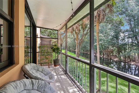 Photo of 400 Commodore Dr #206, Plantation, FL 33325 (MLS # A12026906)