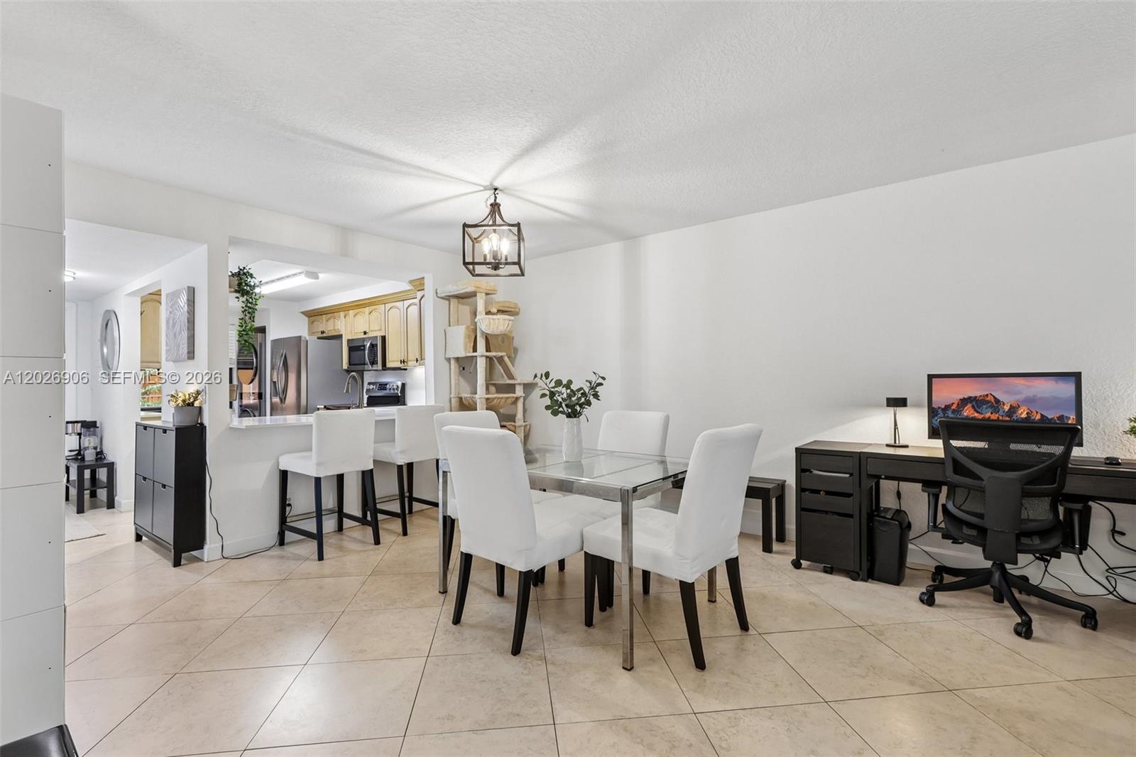 View photos, virtual tours, details... 400 Commodore Dr 206