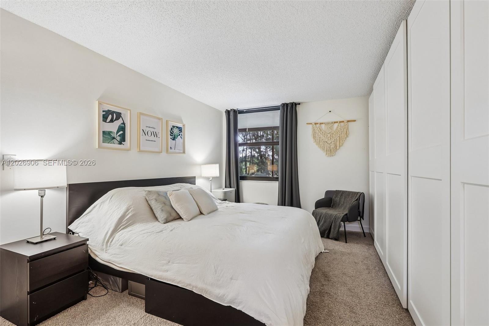 LAGO WEST CONDOMINIUM - Residential