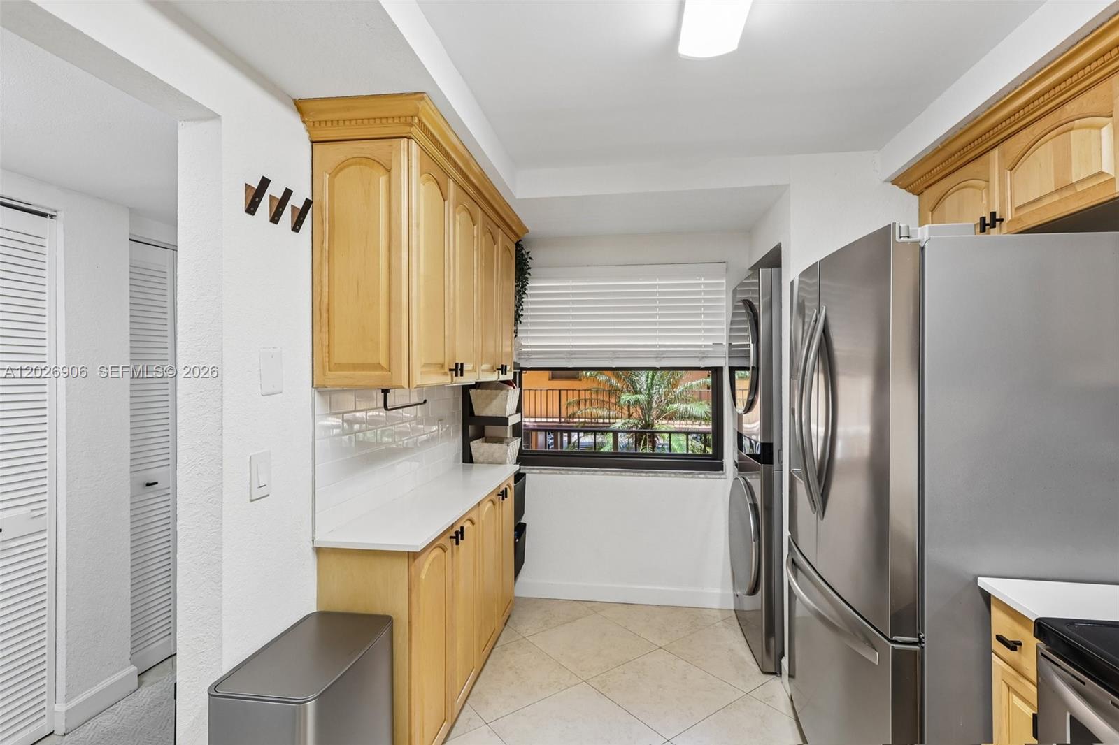 LAGO WEST CONDOMINIUM - Residential