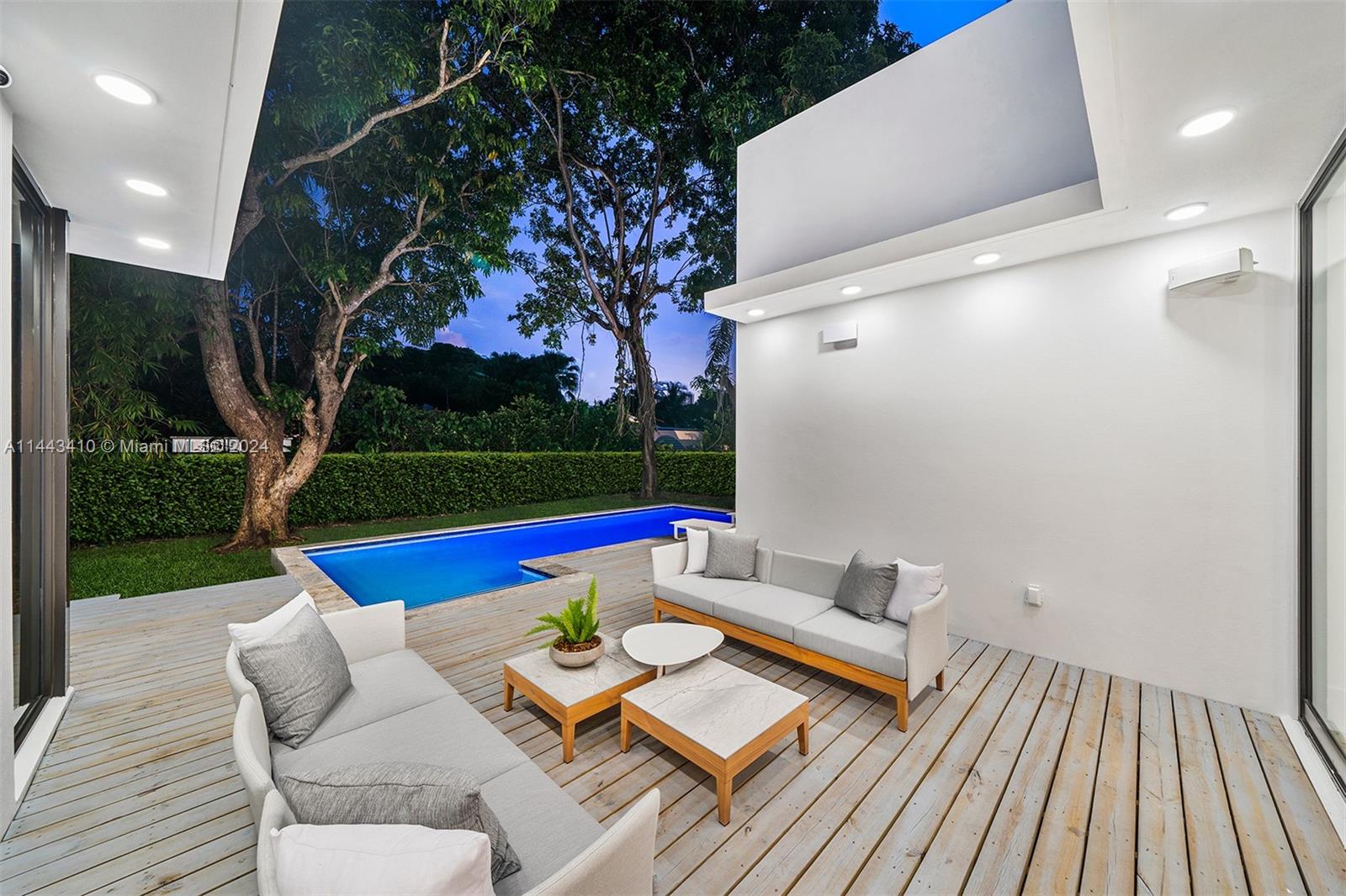 WEST LARKIN PARK - Residential