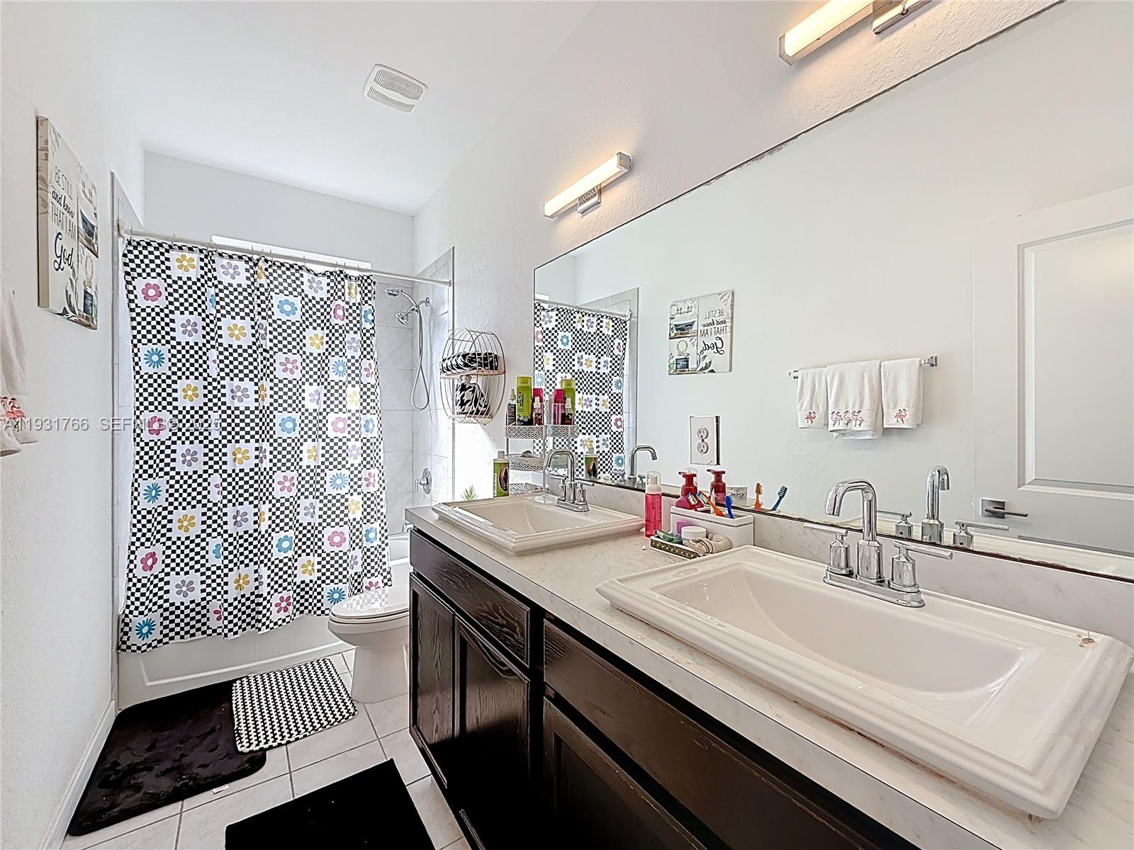 SUMMERVILLE VILLAS - Residential