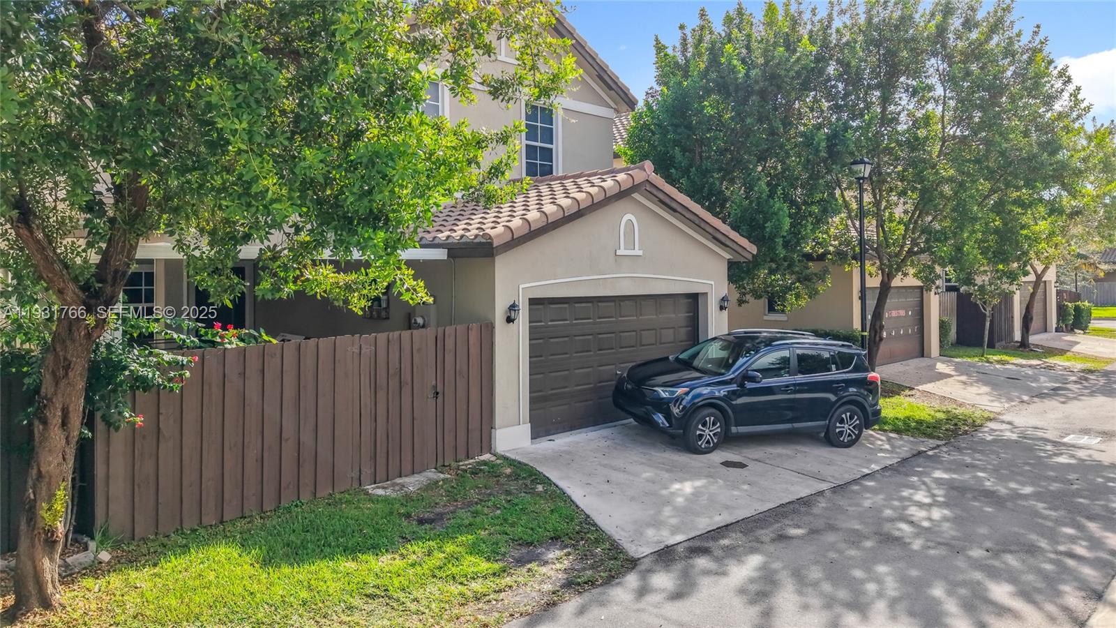 SUMMERVILLE VILLAS - Residential