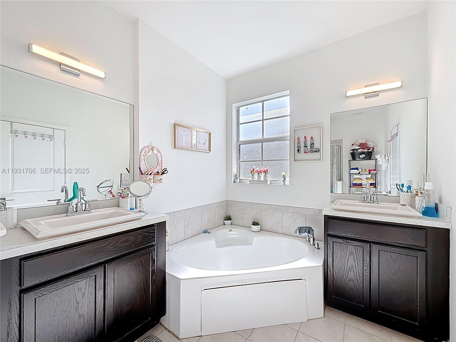 SUMMERVILLE VILLAS - Residential