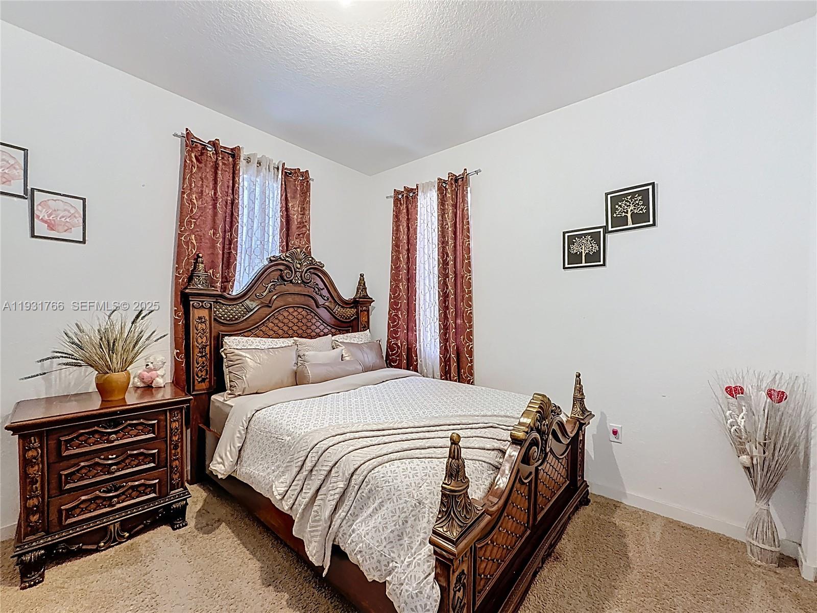 SUMMERVILLE VILLAS - Residential