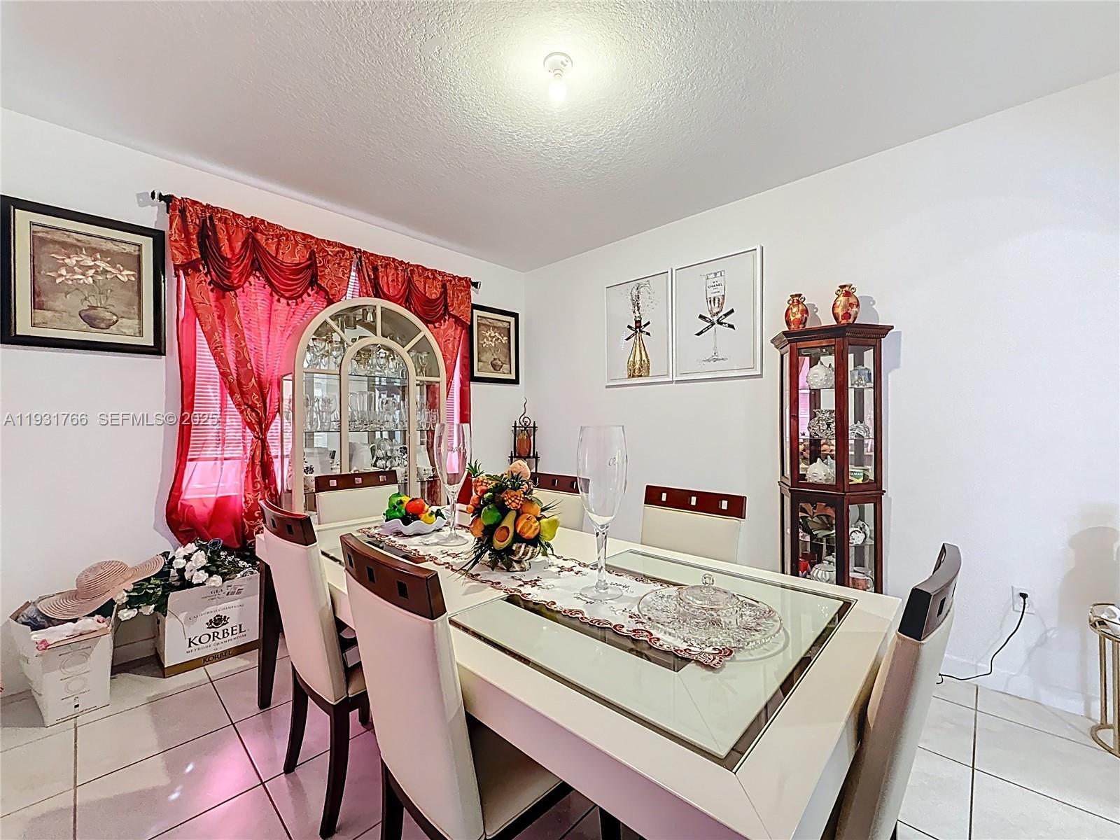 SUMMERVILLE VILLAS - Residential