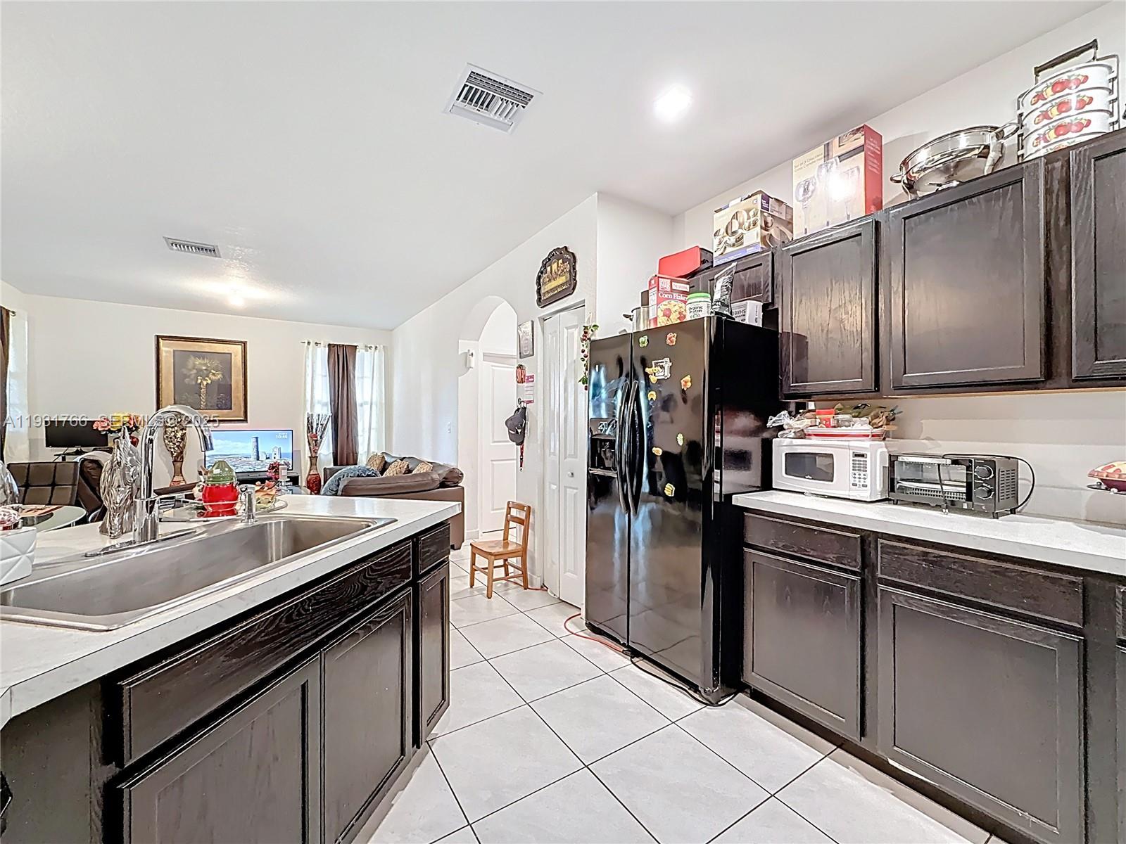 SUMMERVILLE VILLAS - Residential