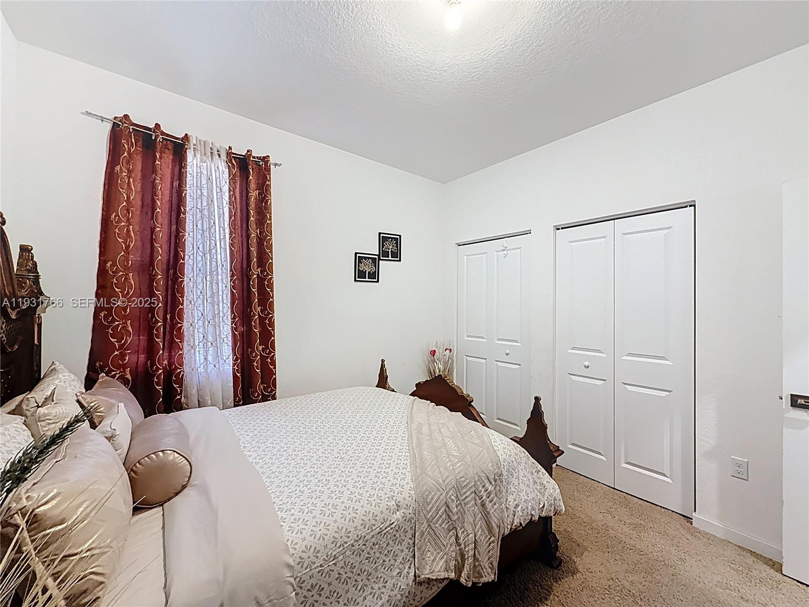 SUMMERVILLE VILLAS - Residential